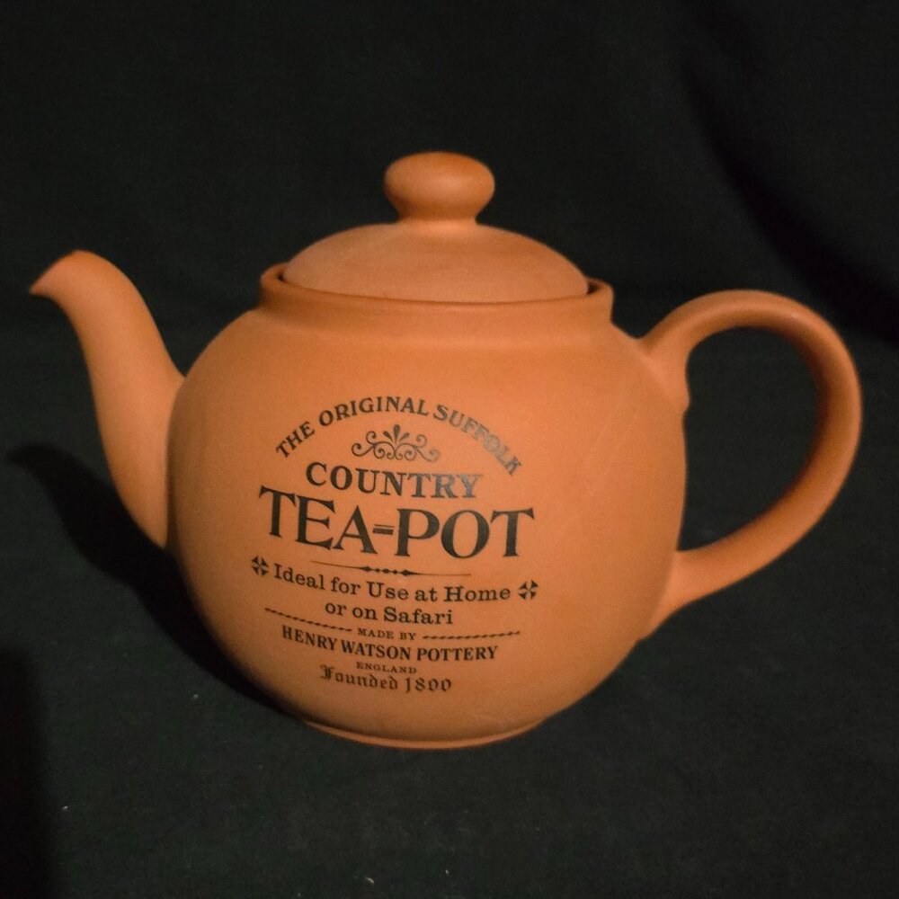 Henry Watson The Original Suffolk England Country Teapot